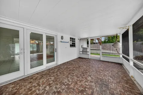 3213 Dover Road Pompano Beach FL 33062