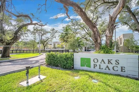 4189 N Oak Place Dania Beach FL 33314