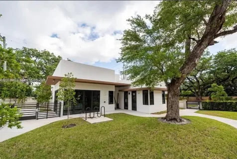 4189 N Oak Place Dania Beach FL 33314