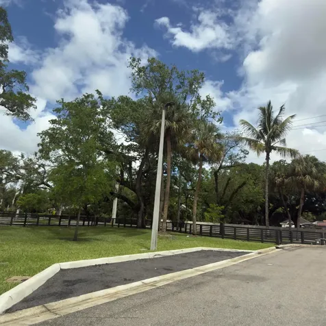 4189 N Oak Place Dania Beach FL 33314