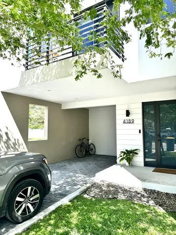 4189 N Oak Place Dania Beach FL 33314