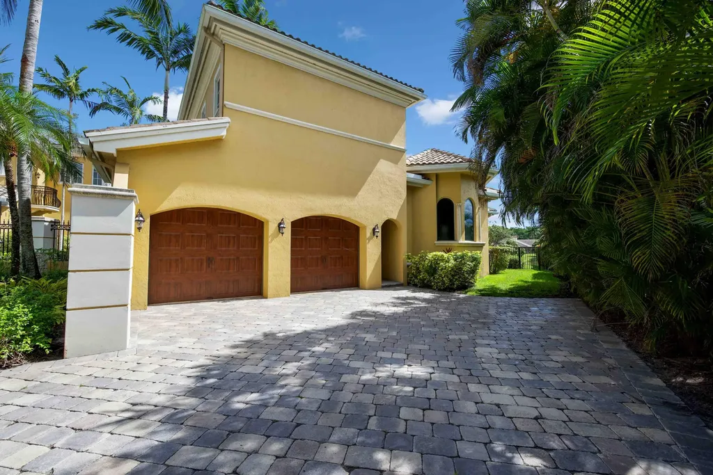 18118 Daybreak Drive Boca Raton FL 33496