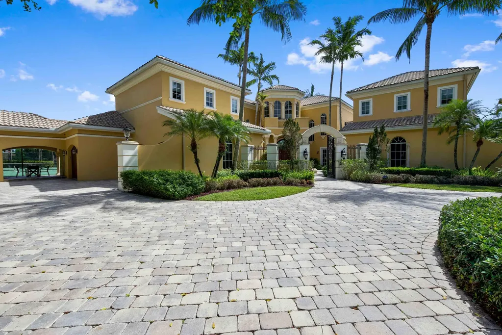 18118 Daybreak Drive Boca Raton FL 33496