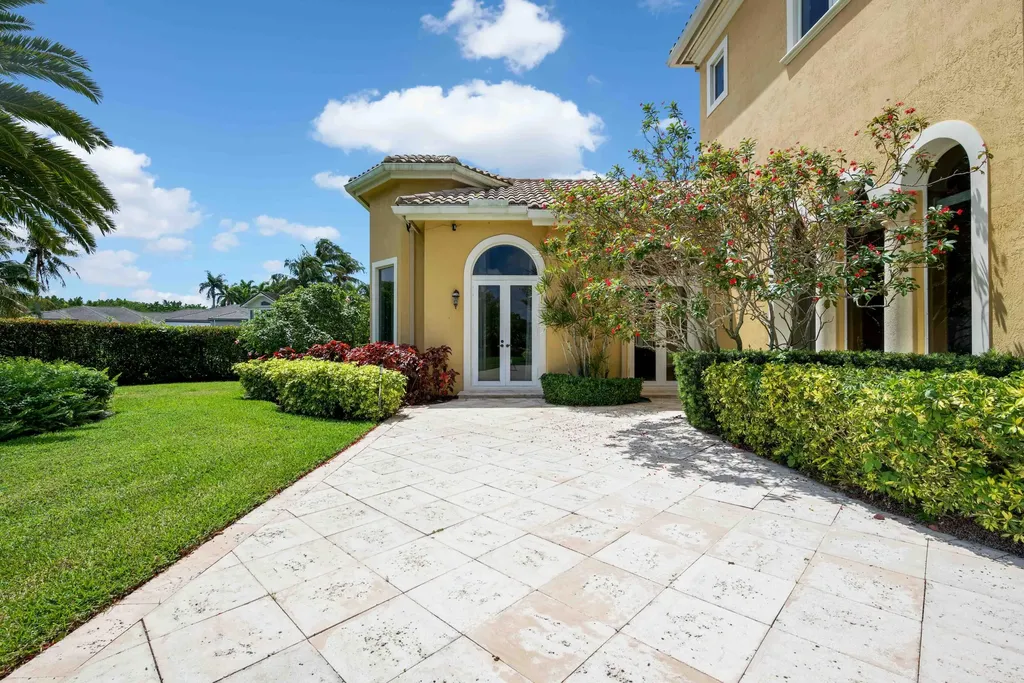 18118 Daybreak Drive Boca Raton FL 33496