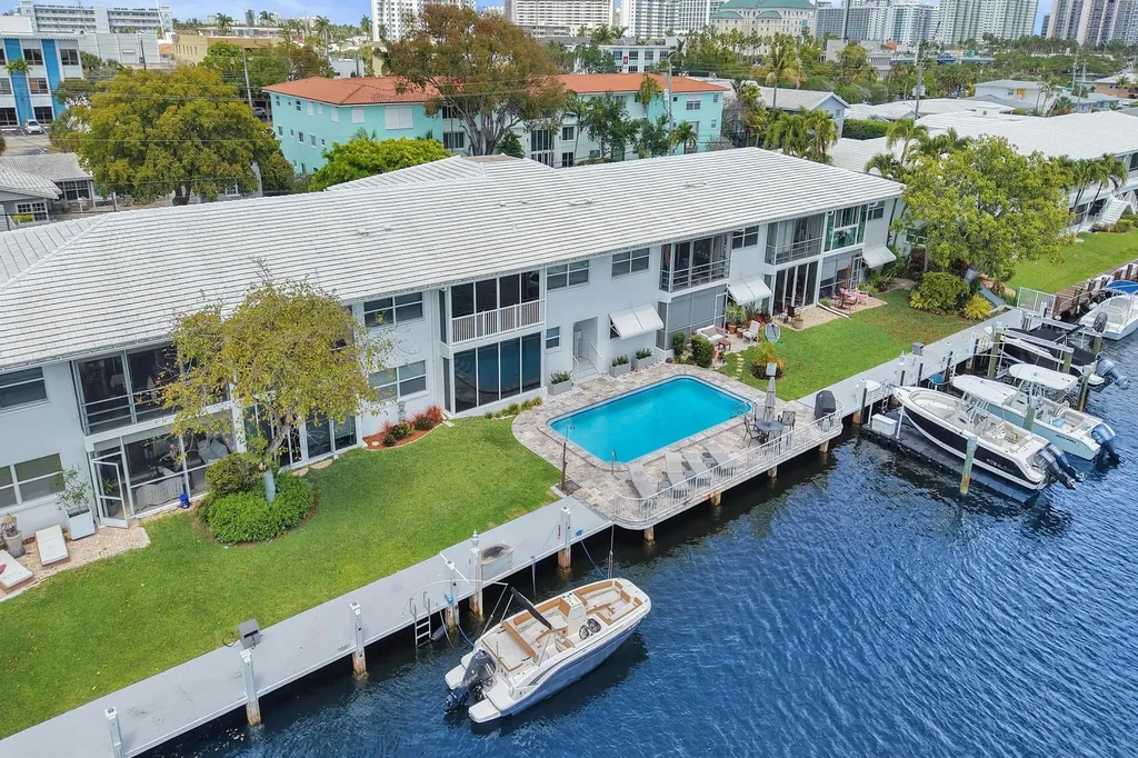 2820 NE 30th Street Fort Lauderdale FL 33306