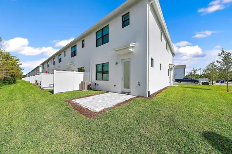 501 SW Sally Way Stuart FL 34997