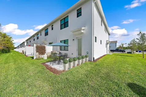 501 SW Sally Way Stuart FL 34997