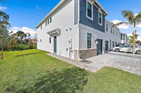 501 SW Sally Way Stuart FL 34997