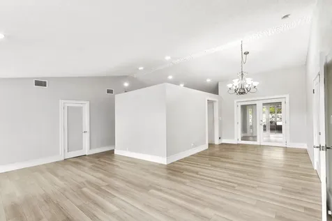 4040 NE 6th Avenue Deerfield Beach FL 33064