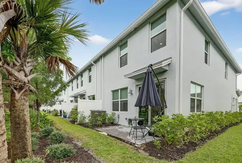 5672 SE Edgewater Circle Stuart FL 34997
