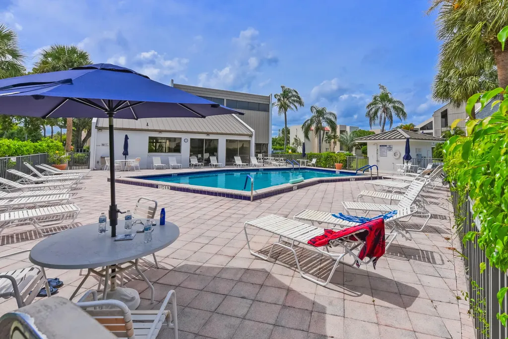1605 S Us Highway 1 Jupiter FL 33477