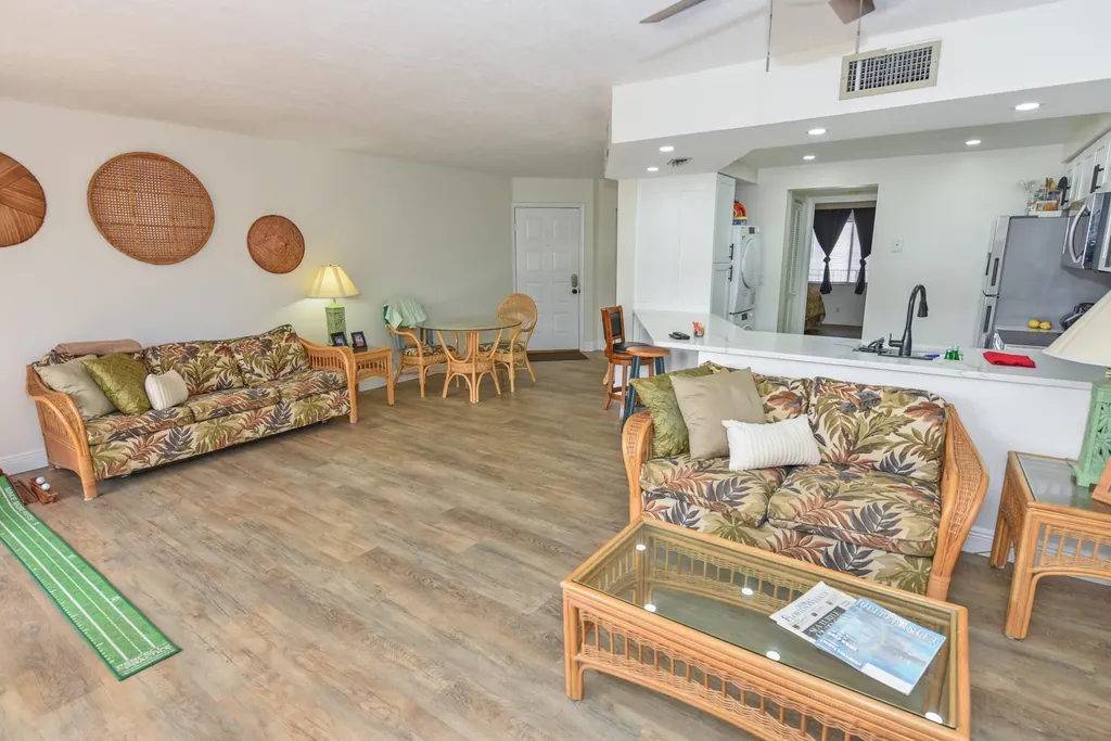 1605 S Us Highway 1 Jupiter FL 33477