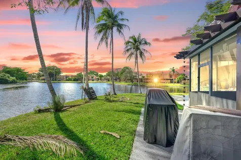 8992 Palm Tree Lane Pembroke Pines FL 33024