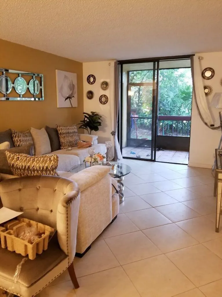 733 SE 1st Way Deerfield Beach FL 33441