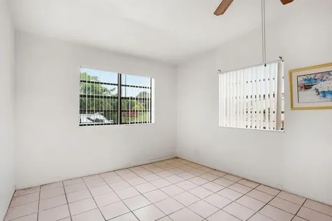 131 Ficus Tree Drive Lantana FL 33462