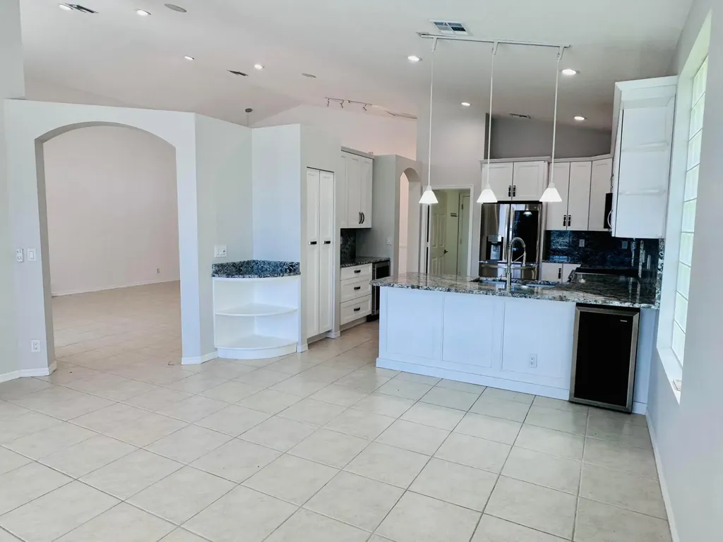 9360 Cove Point Circle Boynton Beach FL 33472