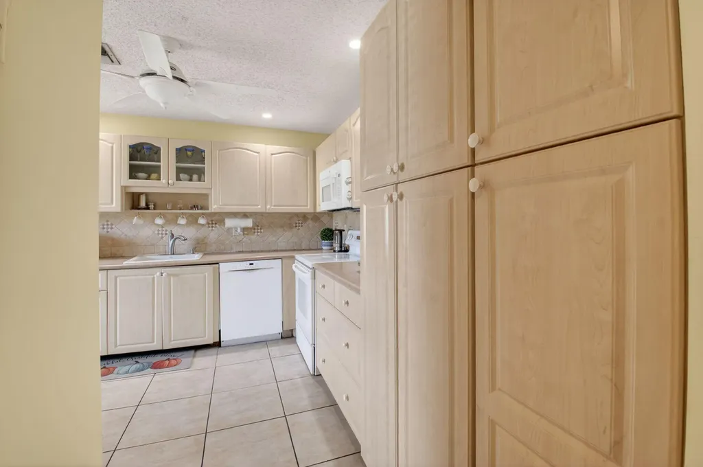 1600 NW 18th Avenue Delray Beach FL 33445