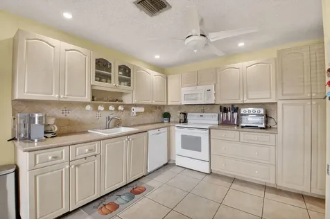 1600 NW 18th Avenue Delray Beach FL 33445