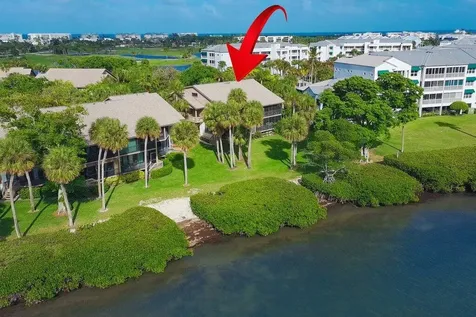 218 NE Edgewater Drive Hutchinson Island FL 34996