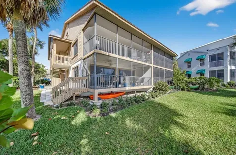 218 NE Edgewater Drive Hutchinson Island FL 34996
