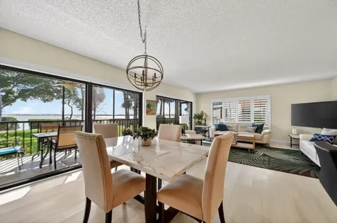 218 NE Edgewater Drive Hutchinson Island FL 34996