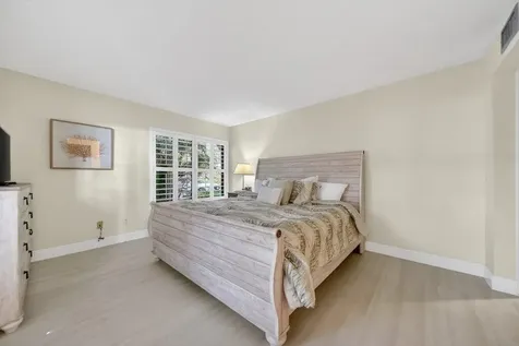 218 NE Edgewater Drive Hutchinson Island FL 34996