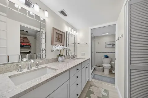218 NE Edgewater Drive Hutchinson Island FL 34996