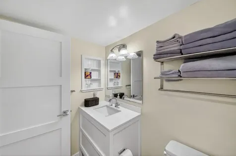 218 NE Edgewater Drive Hutchinson Island FL 34996
