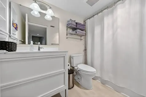 218 NE Edgewater Drive Hutchinson Island FL 34996