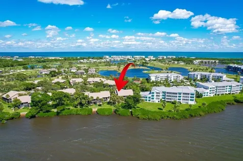 218 NE Edgewater Drive Hutchinson Island FL 34996