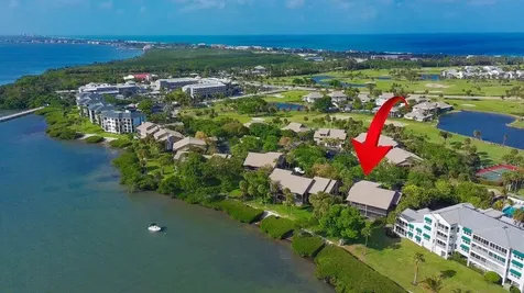 218 NE Edgewater Drive Hutchinson Island FL 34996
