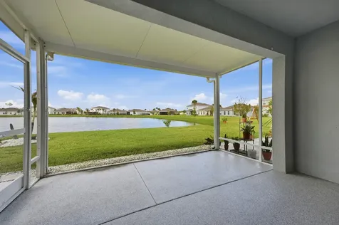 812 Persimmon Place Fort Pierce FL 34981