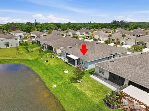 812 Persimmon Place Fort Pierce FL 34981