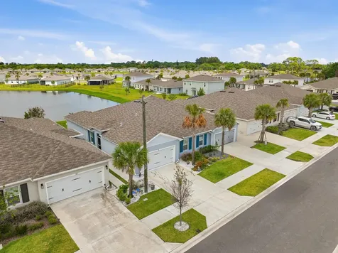 812 Persimmon Place Fort Pierce FL 34981