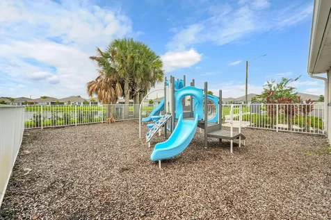 812 Persimmon Place Fort Pierce FL 34981