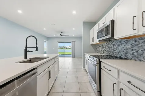 812 Persimmon Place Fort Pierce FL 34981