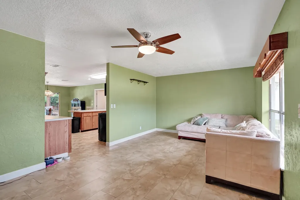 4878 Spartacus Drive Lake Worth FL 33463