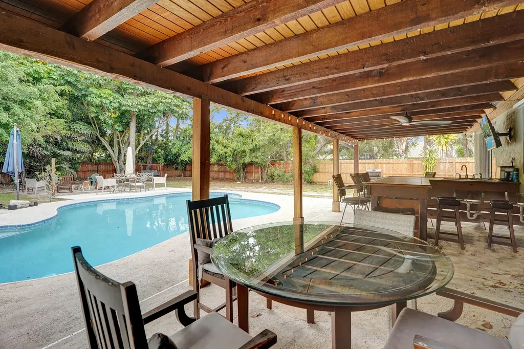 4878 Spartacus Drive Lake Worth FL 33463