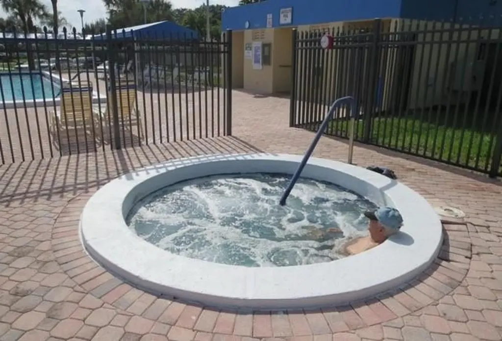 5160 Las Verdes Circle Delray Beach FL 33484