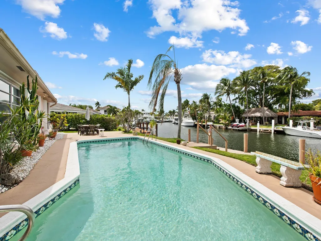 2881 NE 22nd Court Pompano Beach FL 33062