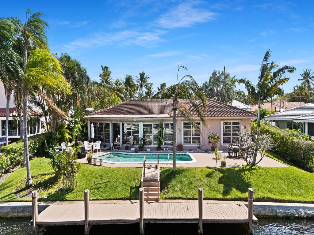 2881 NE 22nd Court Pompano Beach FL 33062