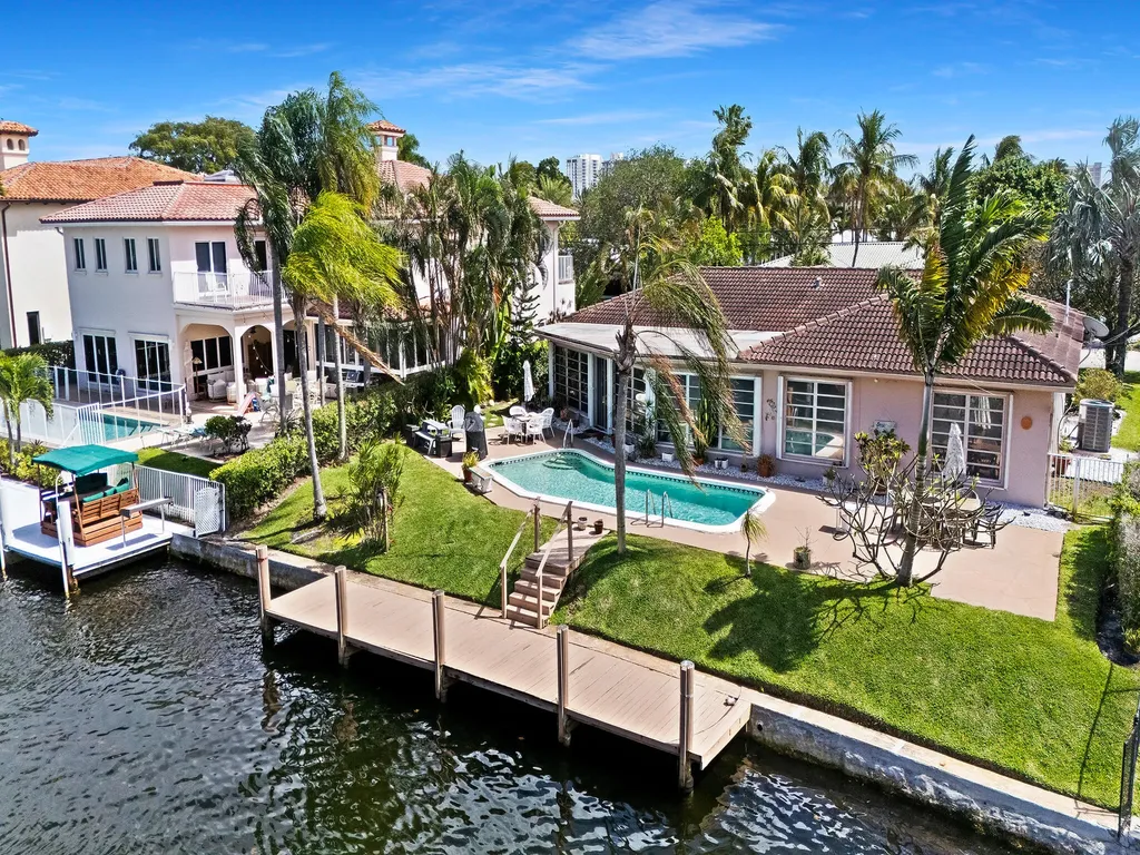 2881 NE 22nd Court Pompano Beach FL 33062