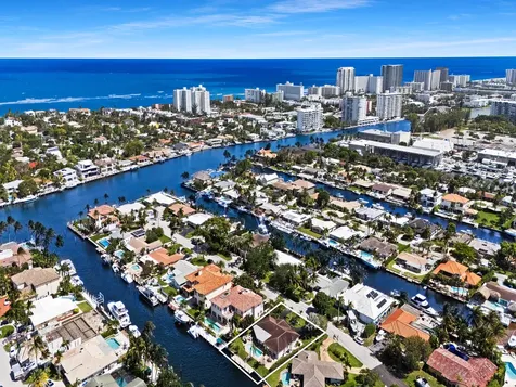 2881 NE 22nd Court Pompano Beach FL 33062