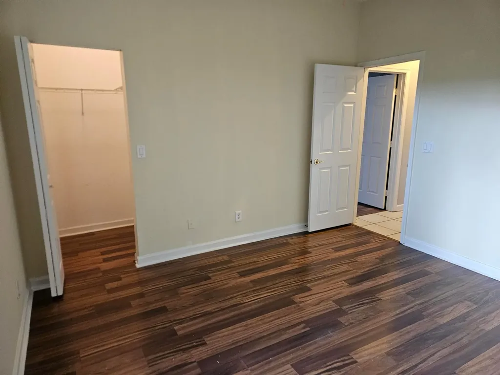 5842 NW 123rd Avenue Coral Springs FL 33076