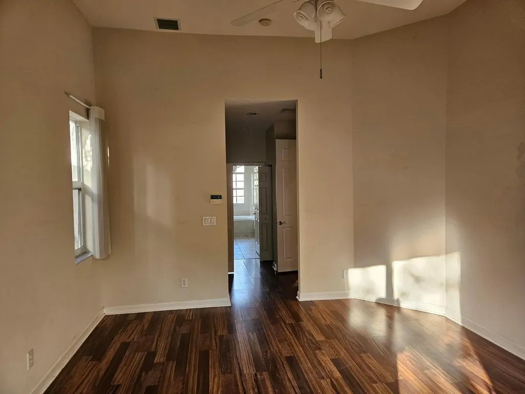 5842 NW 123rd Avenue Coral Springs FL 33076