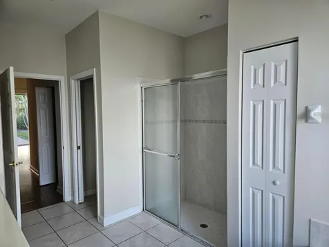 5842 NW 123rd Avenue Coral Springs FL 33076