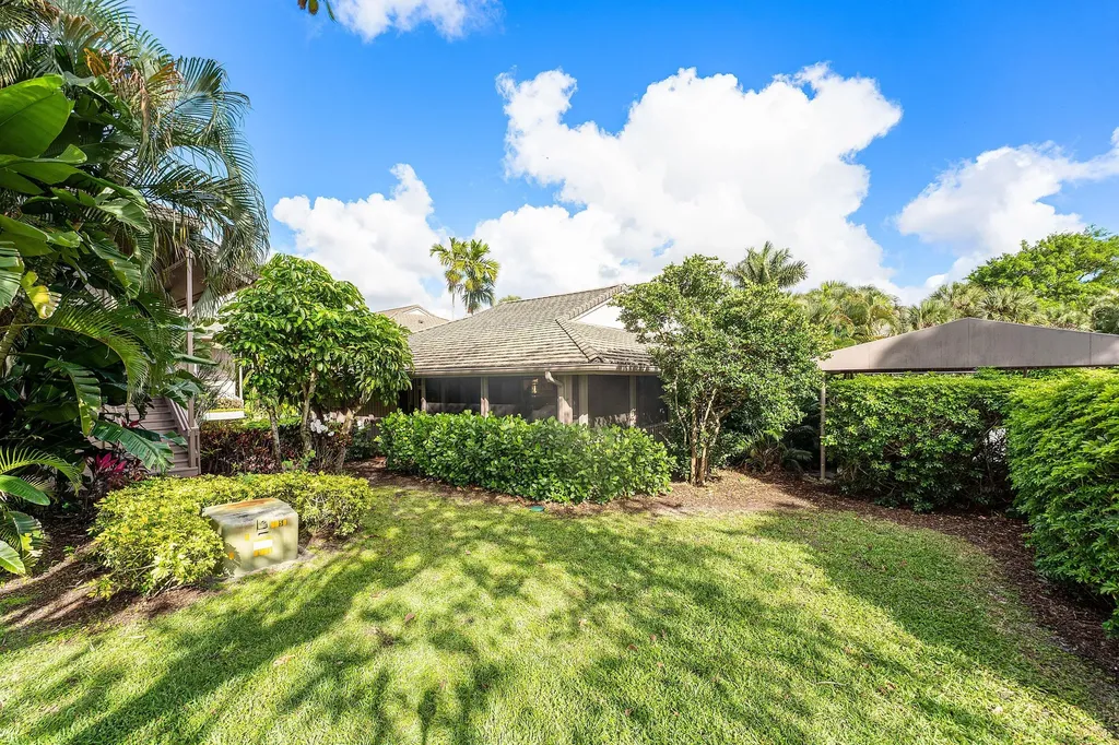 7077 Rain Forest Drive Boca Raton FL 33434
