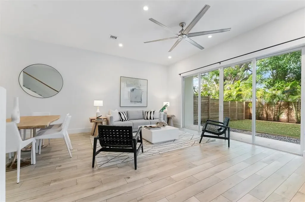 1121 SW 2nd Court Fort Lauderdale FL 33312