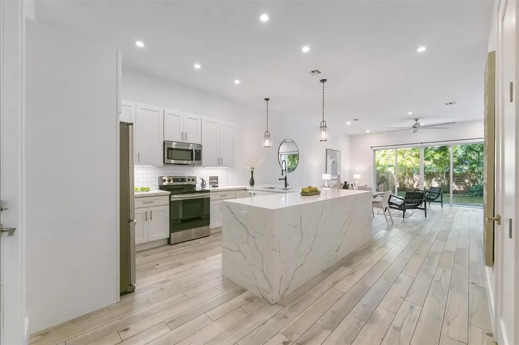 1121 SW 2nd Court Fort Lauderdale FL 33312