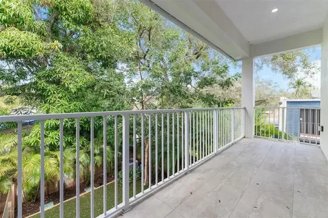 1121 SW 2nd Court Fort Lauderdale FL 33312